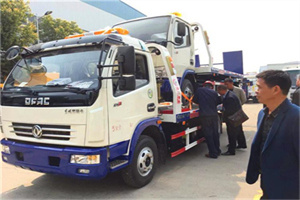 云安汽车道路救援拖车价格